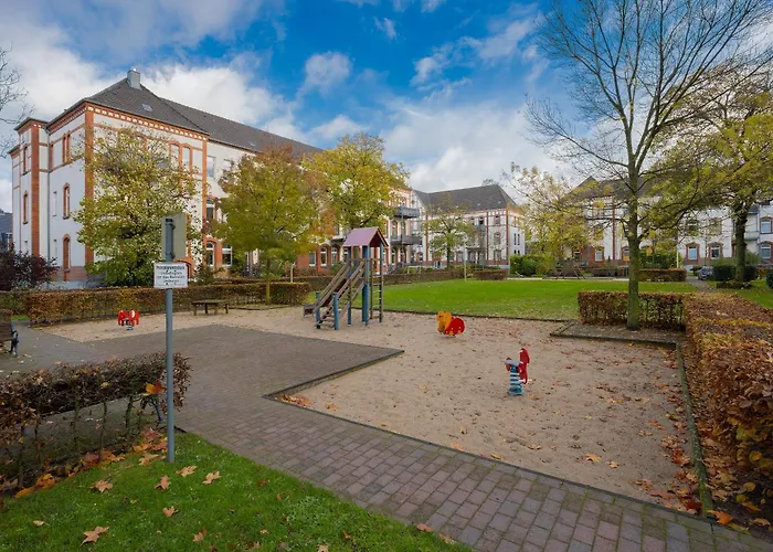 Stilvoll & Historisch I Kingbetten+Kueche+Parkplatz