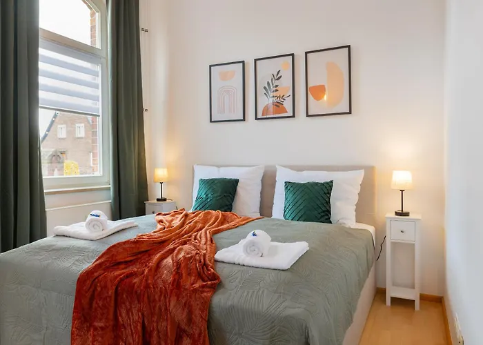 Stilvoll & Historisch I Kingbetten+Kueche+Parkplatz
